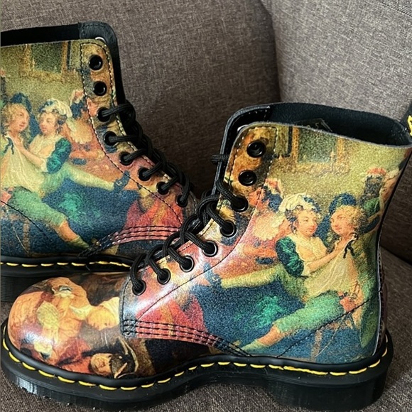 Dr. Martens Shoes - DOC MARTENS x HOGARTH PASQUAL RENAISSANCE MUSEUM EDITION BOOTS NWT